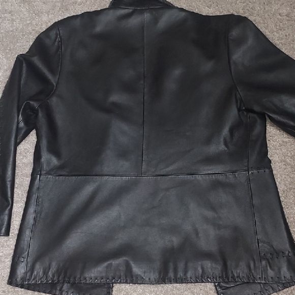 Vintage Black Leather Women's Jacket - Picture 6 of 8